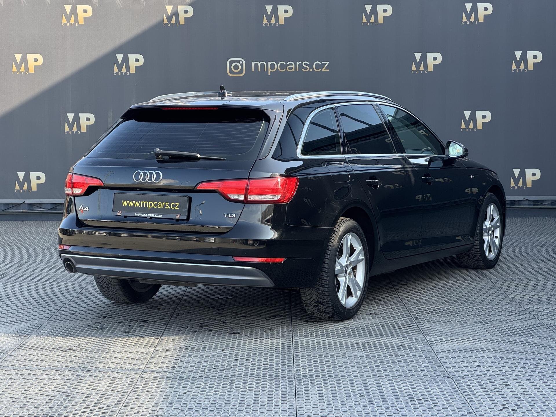 Audi A4 Kombi 2,0 l 110 kw