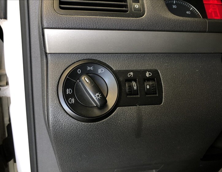 Volkswagen Touran 20