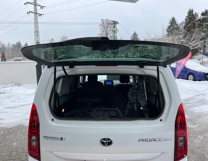 Toyota ProAce City Verso MPV 1,5 l 96 kw