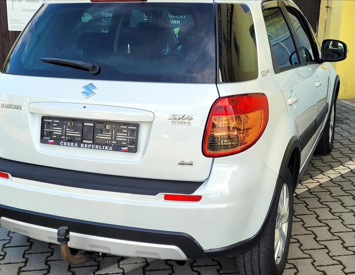 Suzuki SX4 Hatchback 2,0 l 99 kw