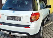 Suzuki SX4 Hatchback 2,0 l 99 kw