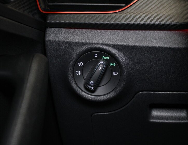 Škoda Kamiq SUV 1,5 l 110 kw