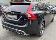 Volvo V60 Kombi 2,4 l 158 kw