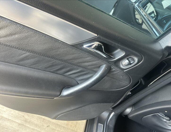 Mercedes-Benz Třídy C Kombi 2,1 l 110 kw