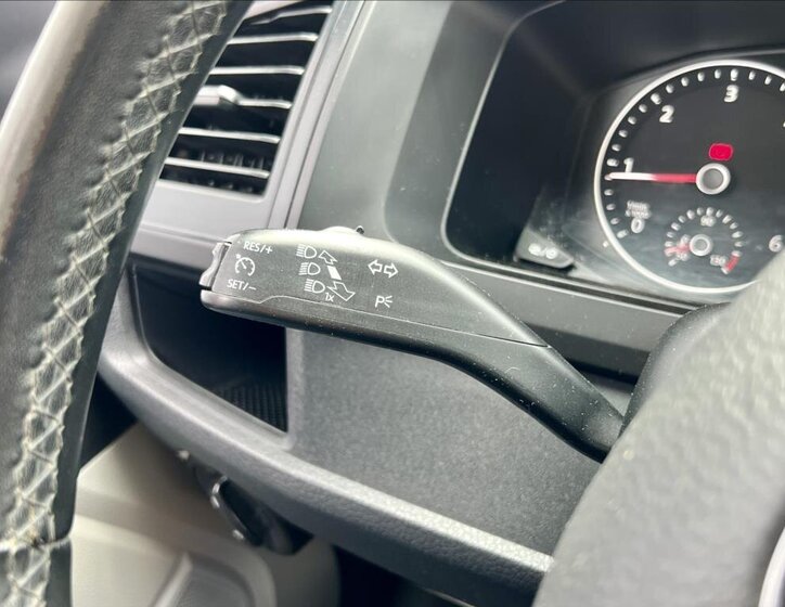 Volkswagen Transporter 24