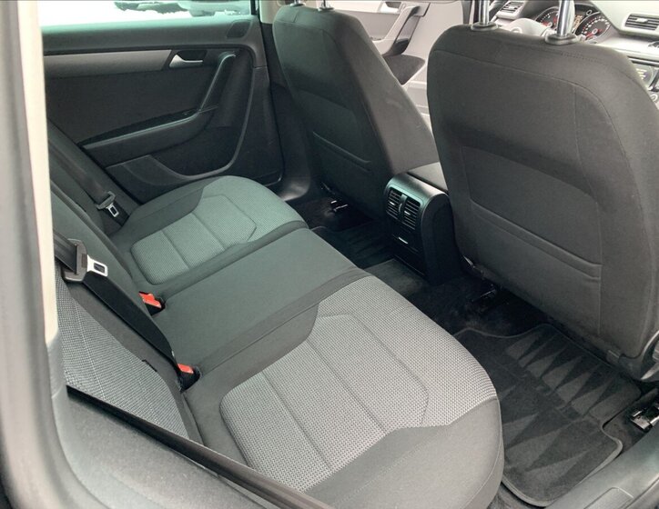 Volkswagen Passat Kombi 2,0 l 103 kw