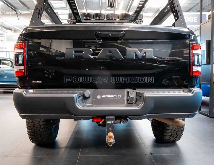 Dodge RAM Pick-up 6,4 l 306 kw