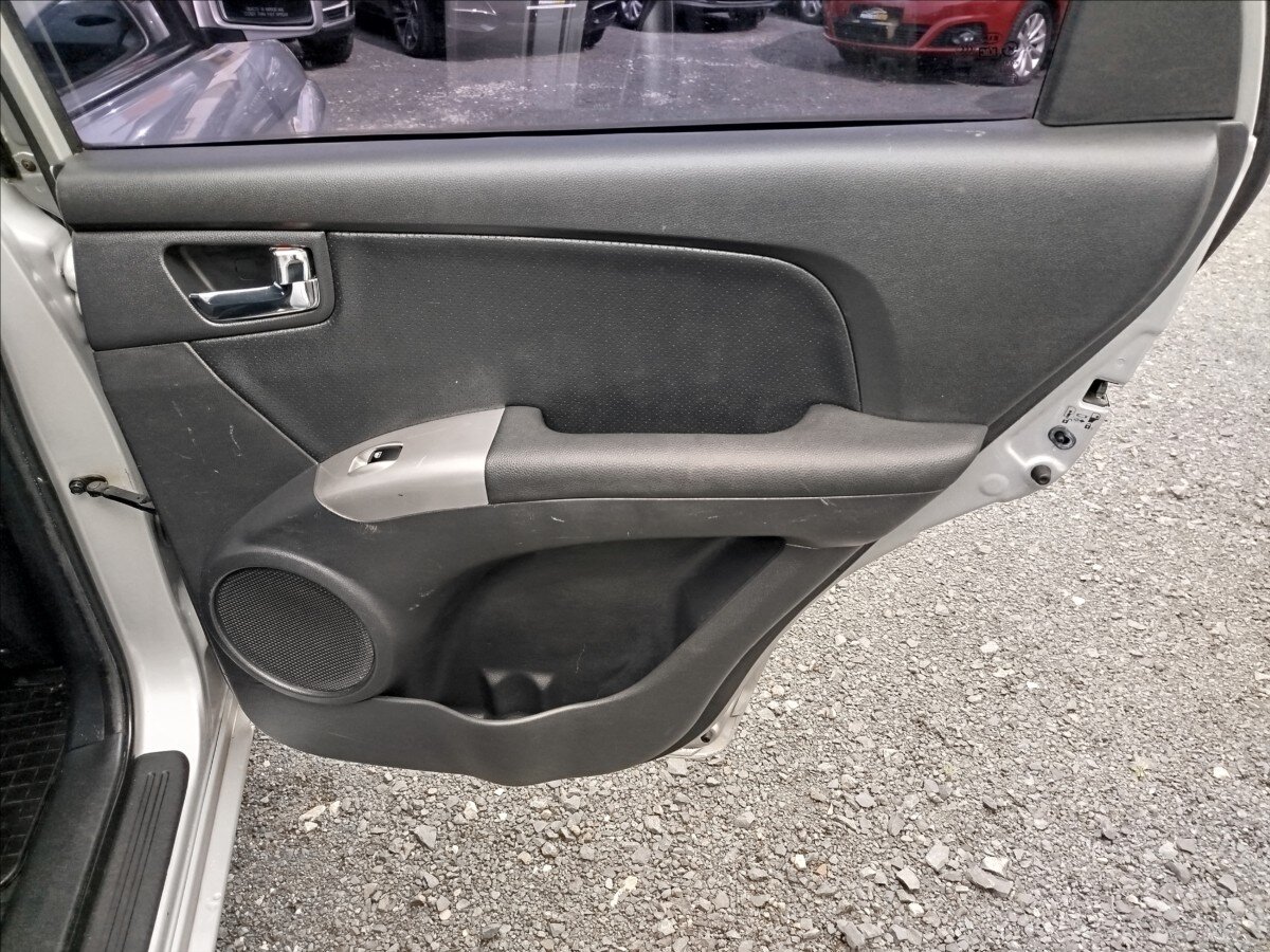KIA Sportage SUV / Terénní 2,0 l 103 kw