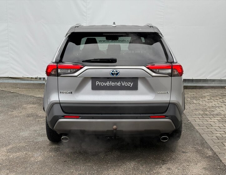 Toyota RAV4 SUV / Terénní 2,5 l 131 kw