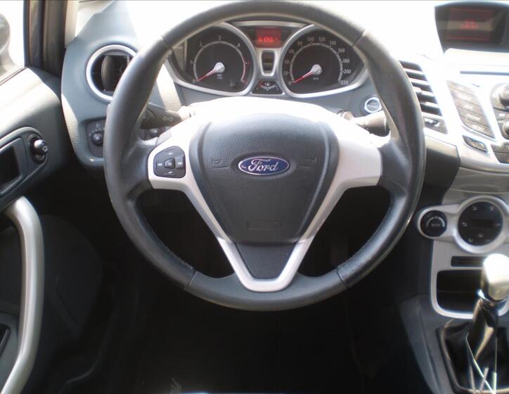 Ford Fiesta 10