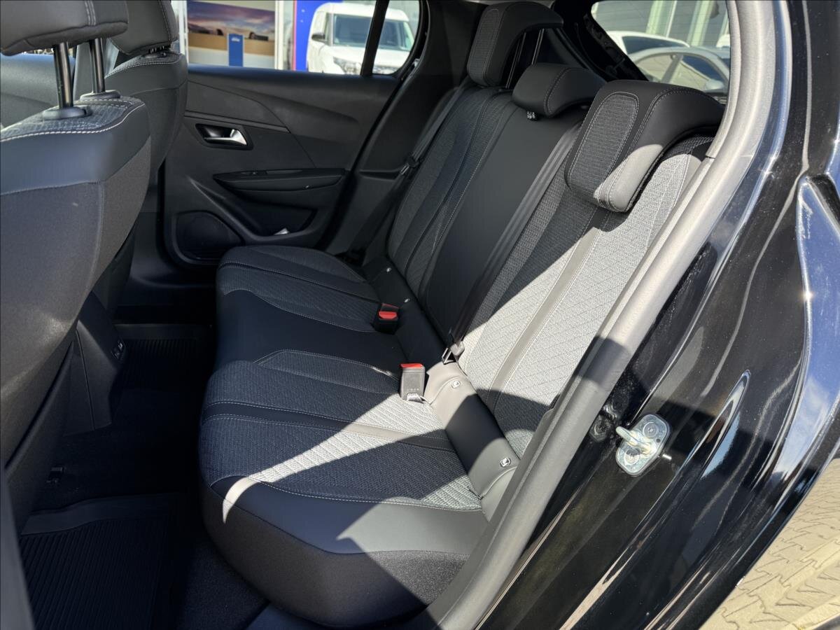 Peugeot 208 Hatchback 1,2 l 74 kw