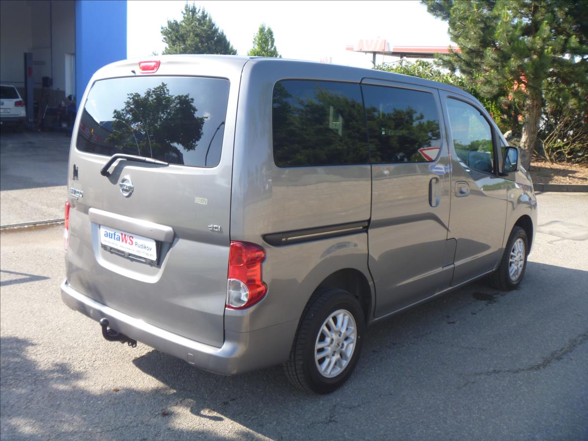 Nissan NV200