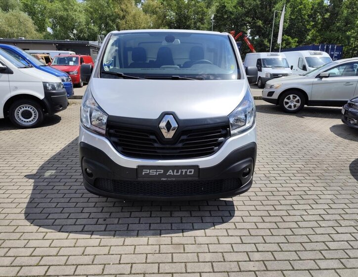 Renault Trafic 9