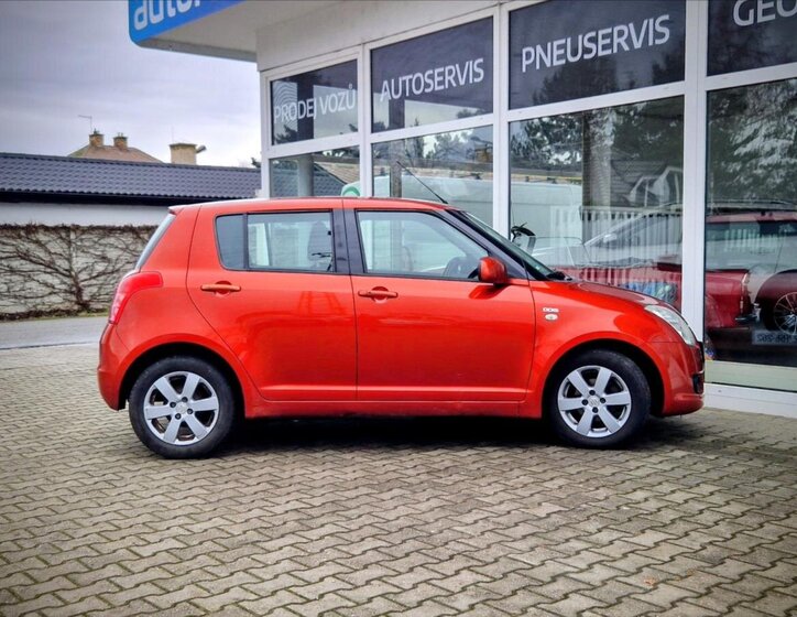 Suzuki Swift Hatchback 1,2 l 55 kw