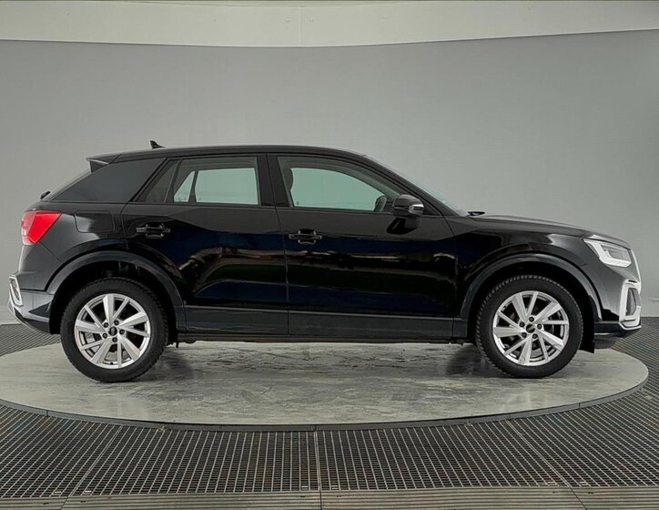 Audi Q2 SUV / Terénní 1,5 l 110 kw