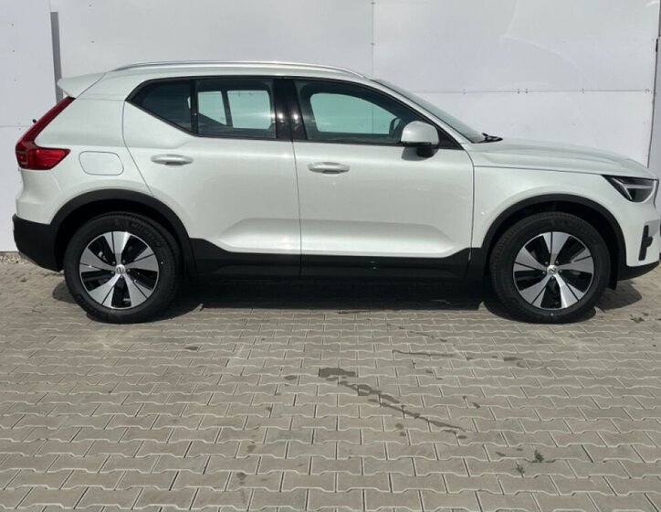Volvo XC40 SUV 2,0 l 120 kw