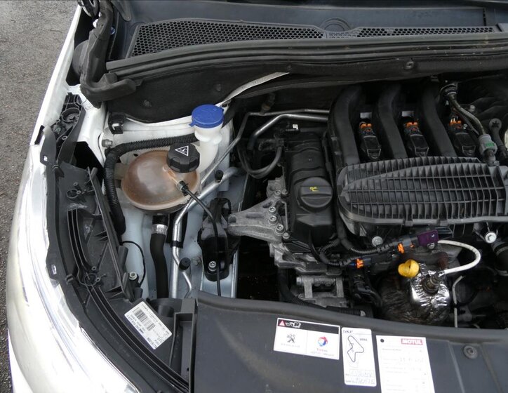 Peugeot 2008 SUV 1,2 l 60 kw