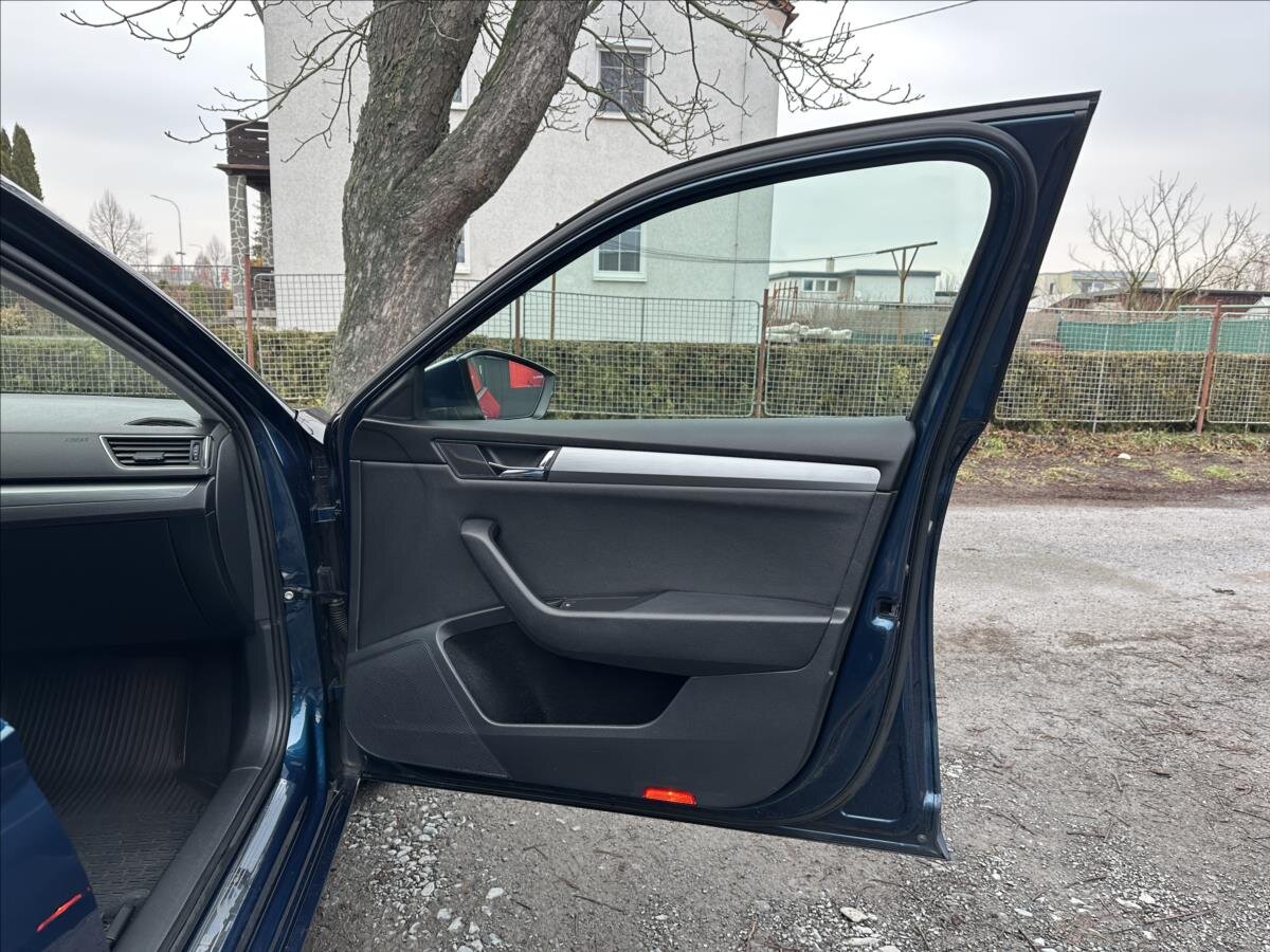 Škoda Superb Kombi 2,0 l 110 kw