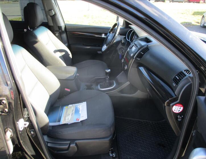 KIA Sorento 13
