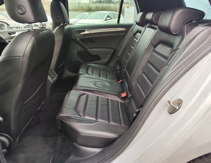 Volkswagen Golf Kombi 2,0 l 110 kw