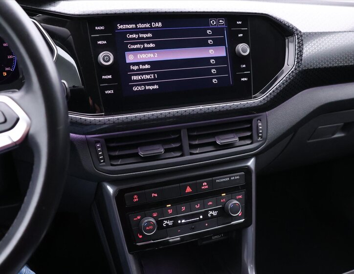 Volkswagen T-Cross SUV / Terénní 999,0 85 kw