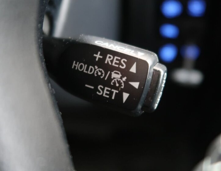 Toyota Land Cruiser 27