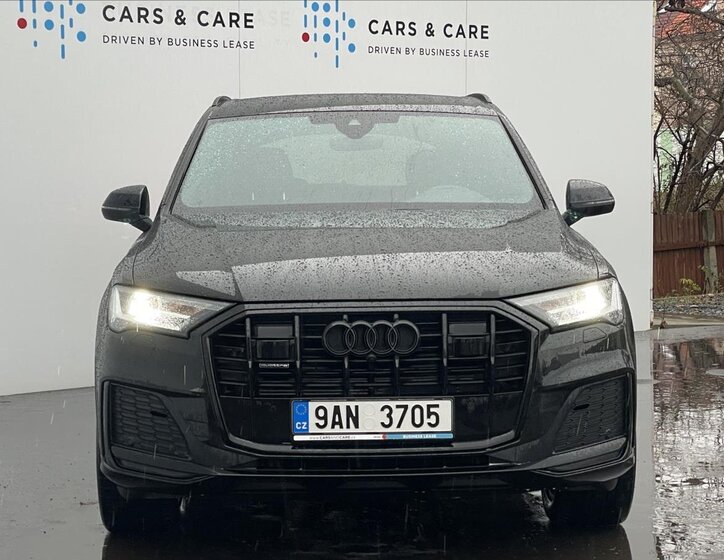 Audi Q7 23