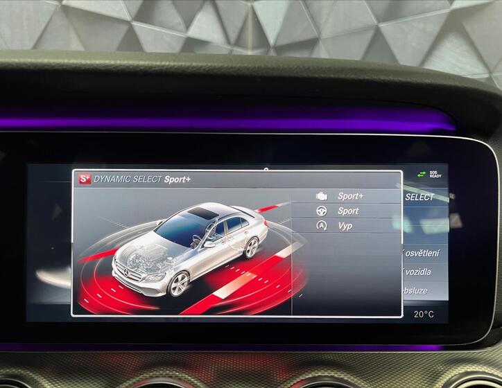 Mercedes-Benz Třídy E 19