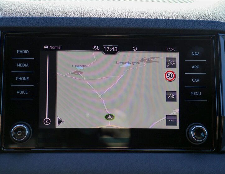 Škoda Karoq SUV / Terénní 1,5 l 110 kw