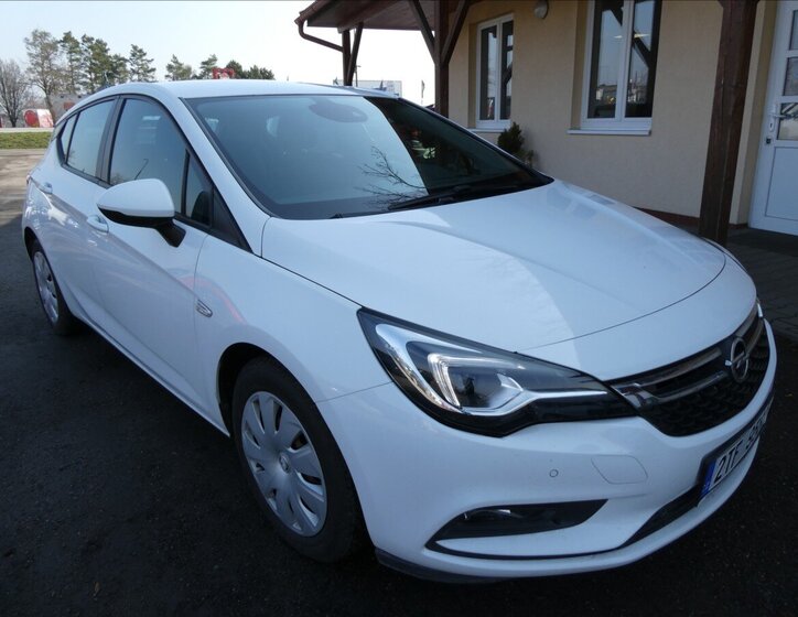 Opel Astra Hatchback 1,6 l 81 kw