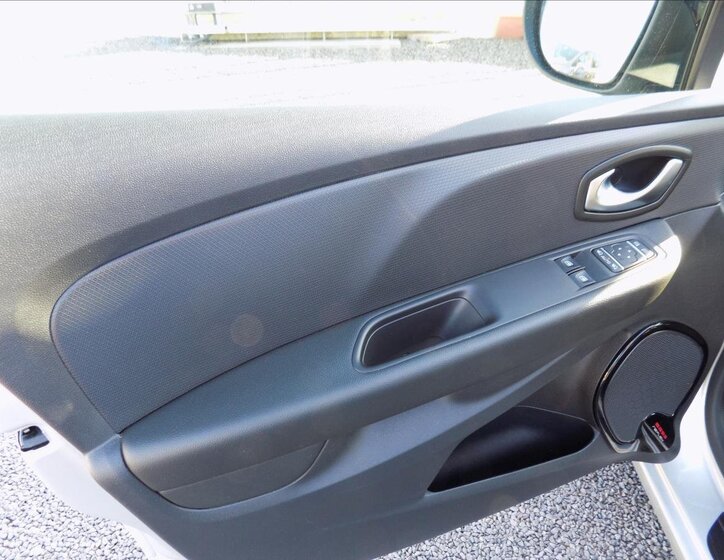 Renault Clio Hatchback 1,2 l 87 kw