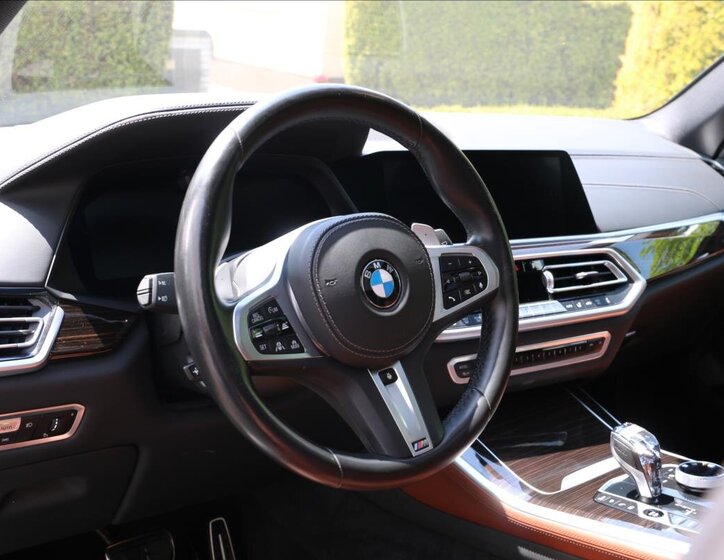 BMW X5 Kombi 3,0 l 290 kw