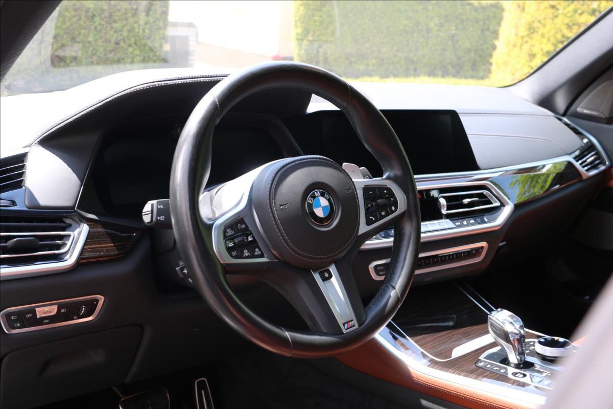 BMW X5 Kombi 3,0 l 290 kw