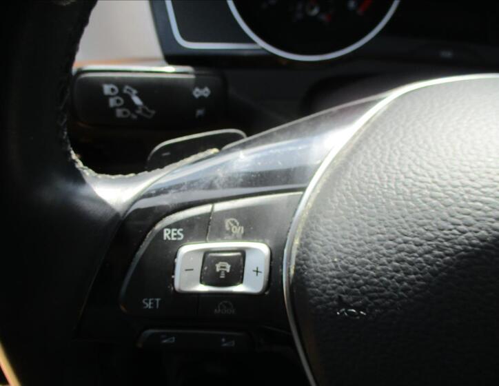 Volkswagen Passat 16