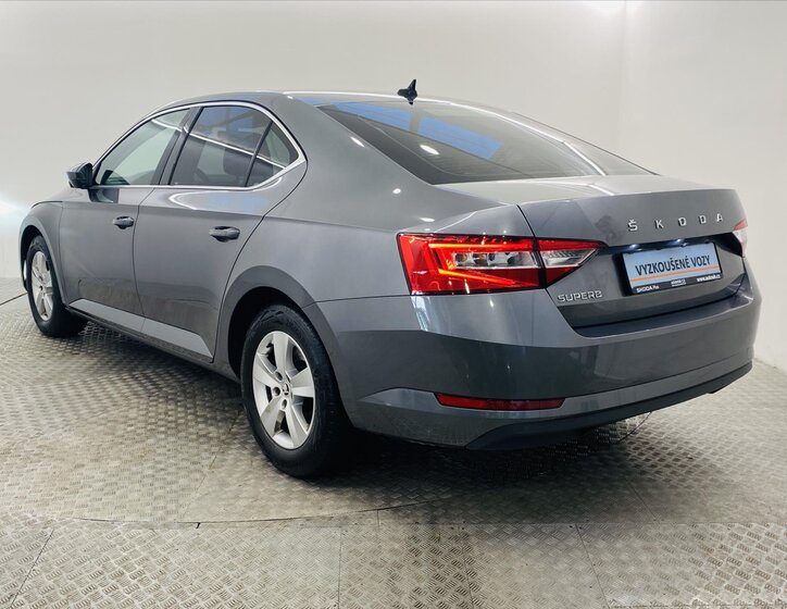 Škoda Superb Liftback 1,5 l 110 kw