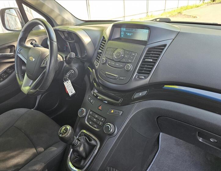 Chevrolet Orlando 27