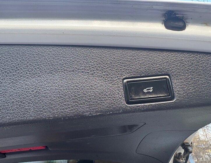 Volkswagen Touareg SUV / Terénní 0,0 193 kw