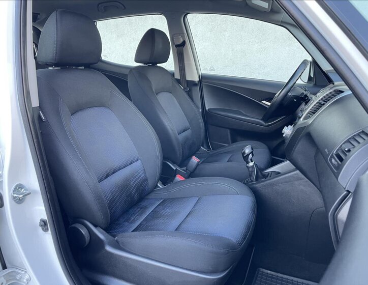 Hyundai ix20 MPV 1,4 l 66 kw