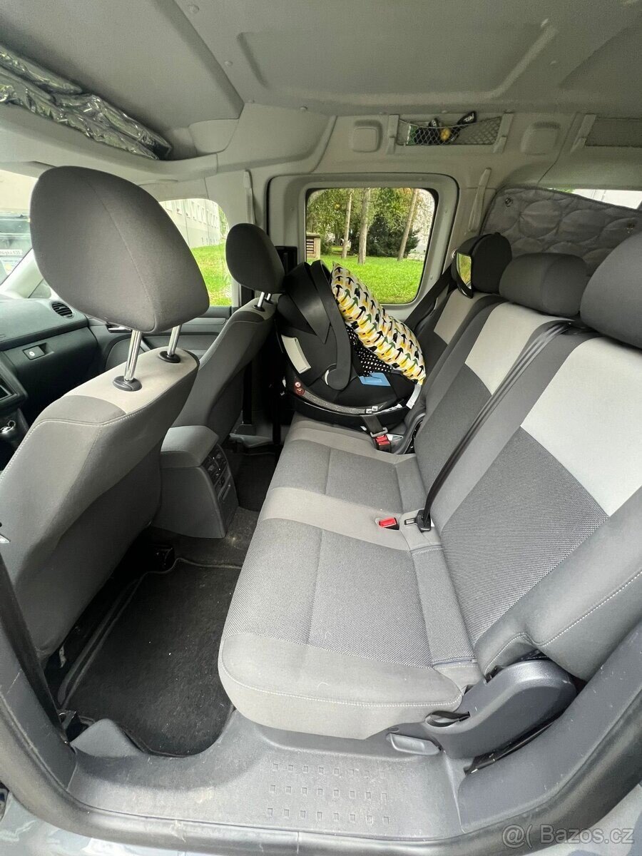 Volkswagen Caddy Kombi 1,6 l 75 kw