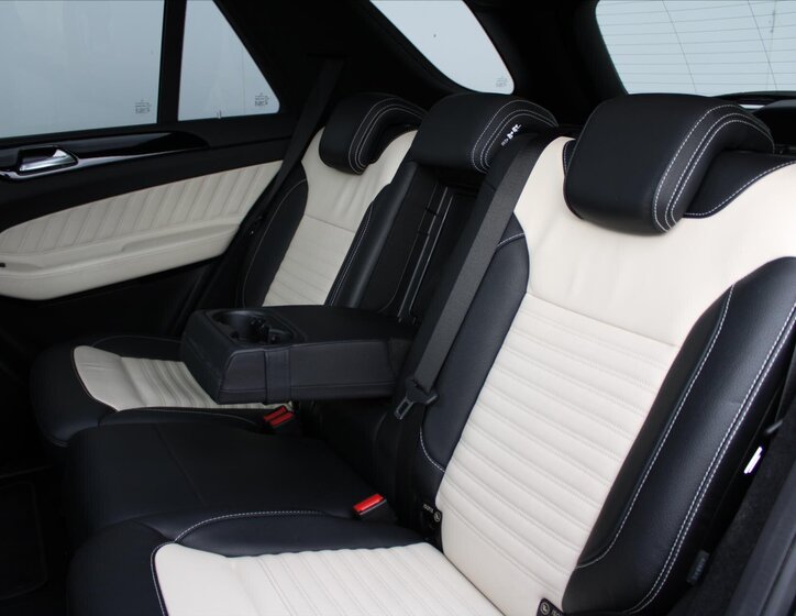 Mercedes-Benz GLE SUV 4,7 l 335 kw