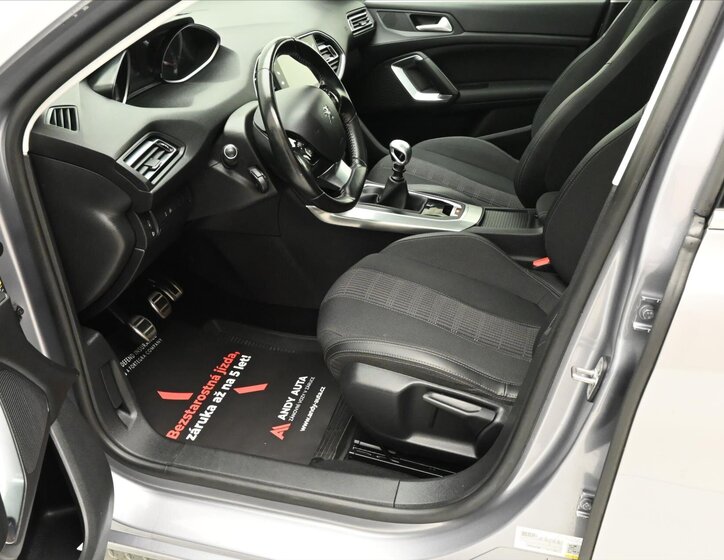 Peugeot 308 Kombi 1,5 l 96 kw