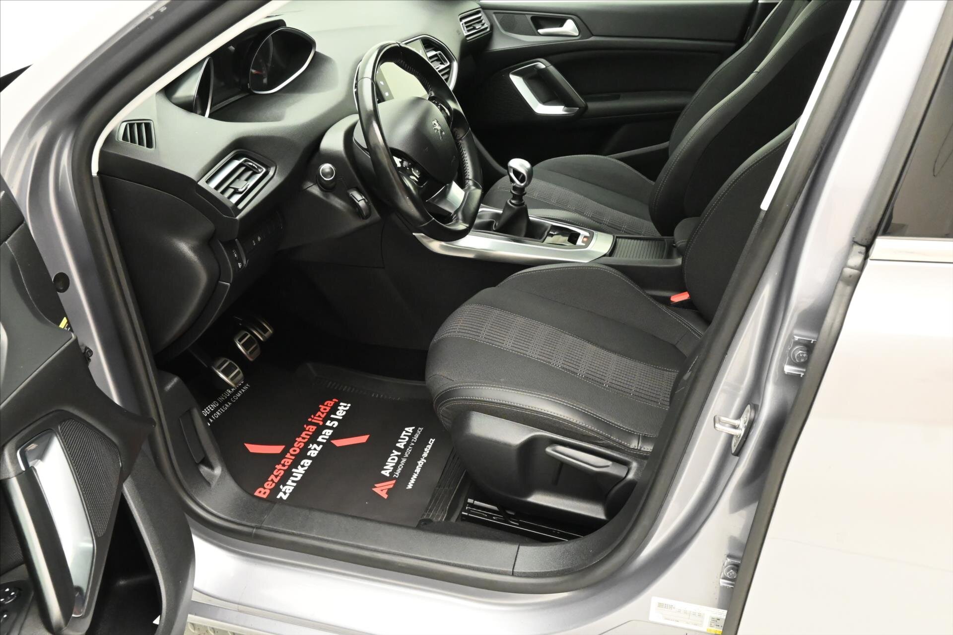 Peugeot 308 Kombi 1,5 l 96 kw