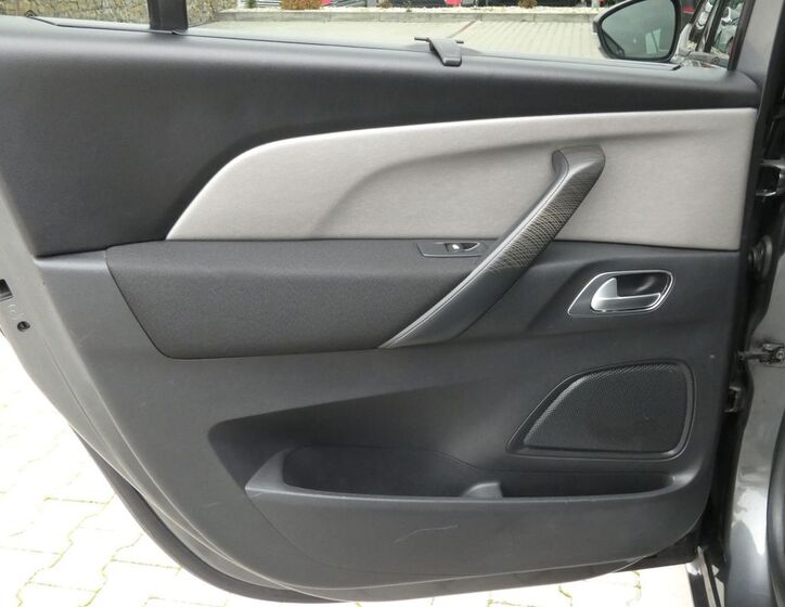 Citroën Grand C4 Picasso 31