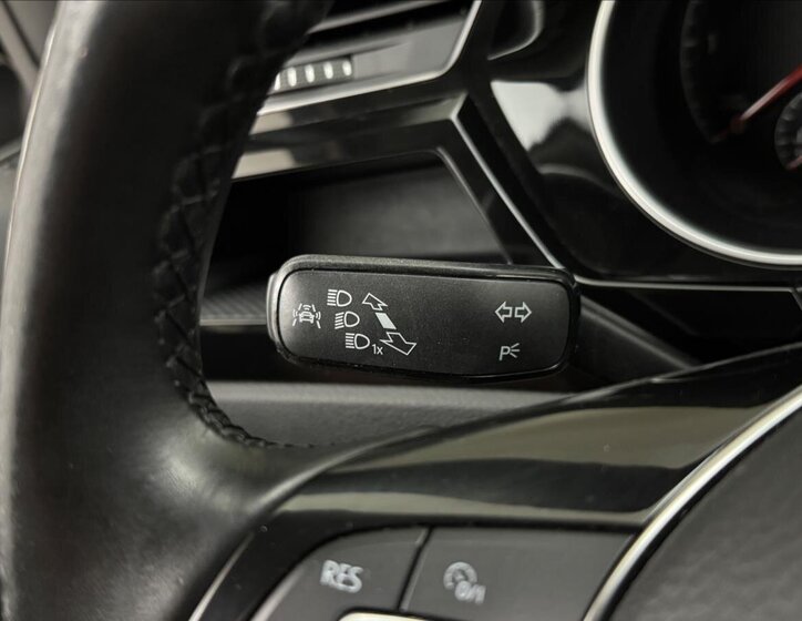 Volkswagen Touran MPV 2,0 l 110 kw