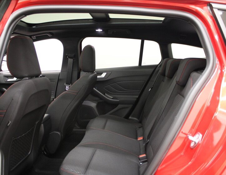 Ford Focus Kombi 999,0 114 kw