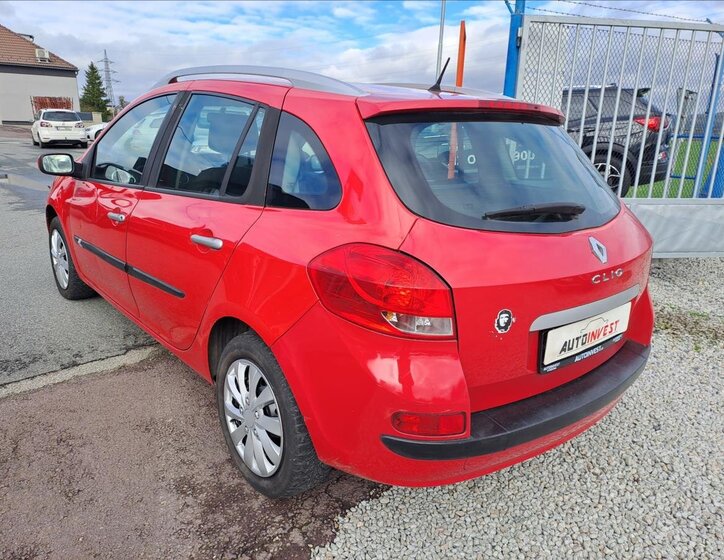 Renault Clio Kombi 1,1 l 55 kw