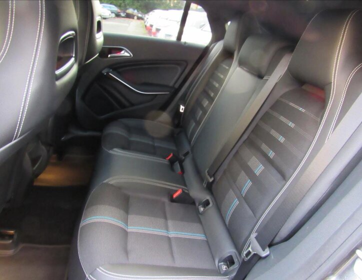 Mercedes-Benz CLA Kombi 2,1 l 100 kw