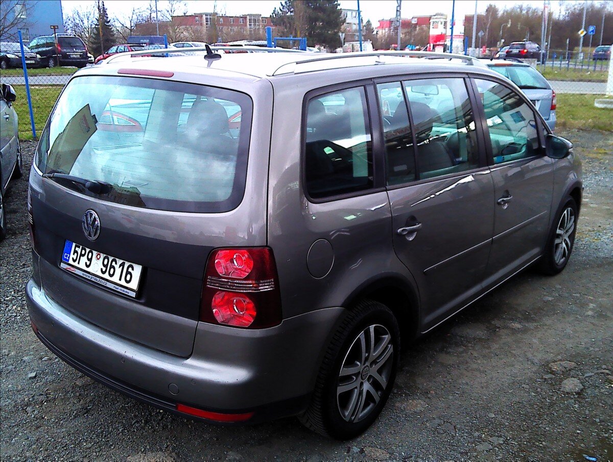 Volkswagen Touran Kombi 2,0 l 103 kw