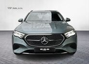 Mercedes-Benz Třídy E 8