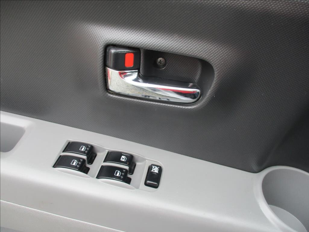 Subaru Justy Hatchback 998,0 51 kw